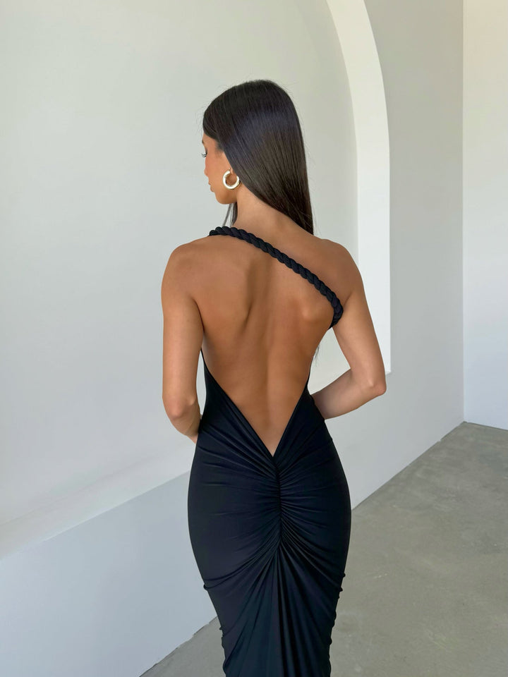 Linda | Maxi Dress with Asymmetric Neckline and Backless Detail