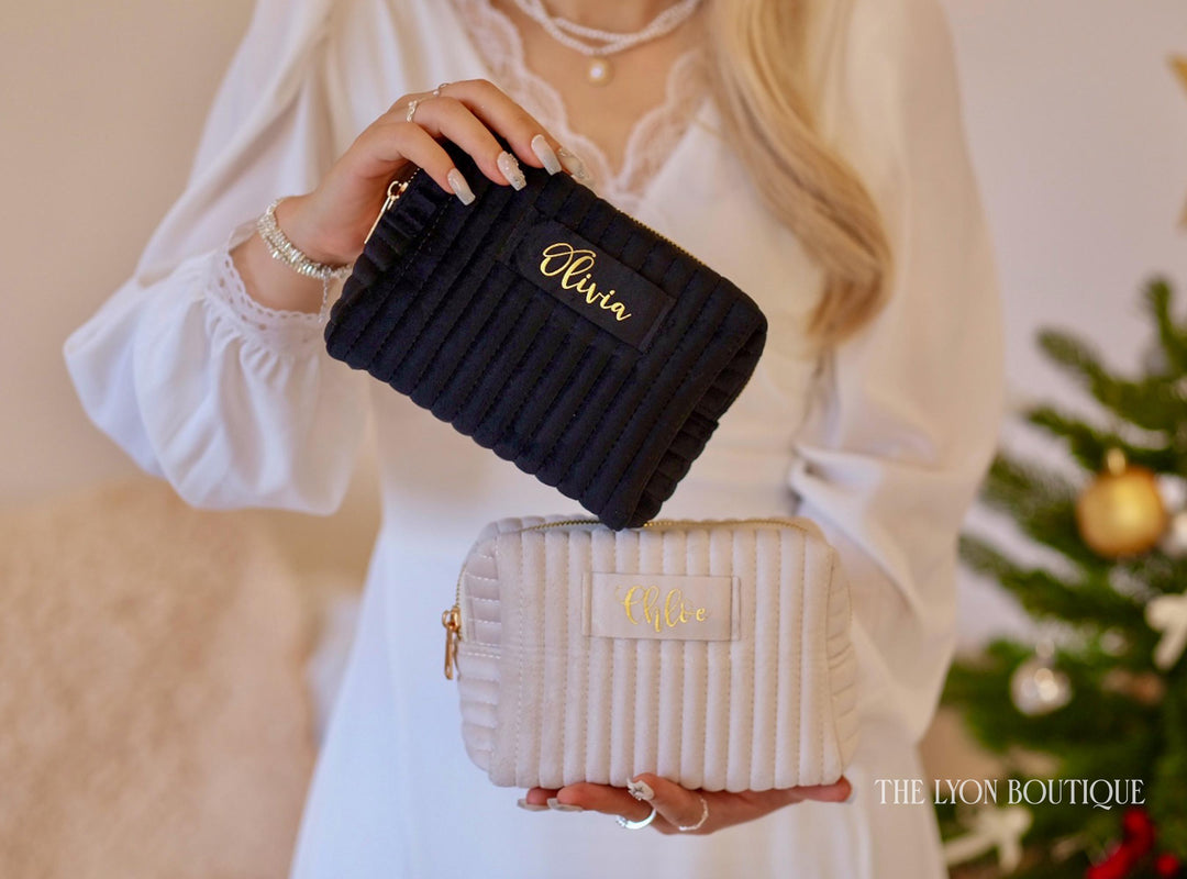 Custom Makeup Bag – Personalized Bridesmaid Gift & Travel Cosmetic Pouch
