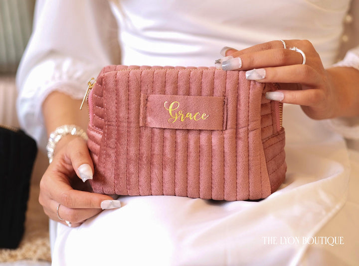 Custom Makeup Bag – Personalized Bridesmaid Gift & Travel Cosmetic Pouch