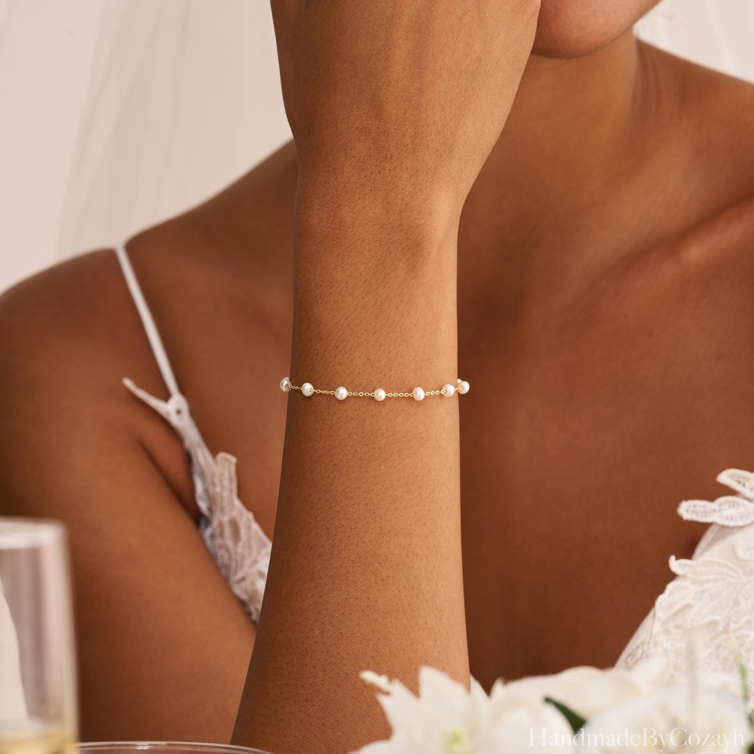 Minimalist Freshwater Pearl Bracelet, Real Pearl Bead Bracelet, Wedding Bride jewelry, Maid of Honour Gift, Bridesmaid Gift, Graduation Gift
