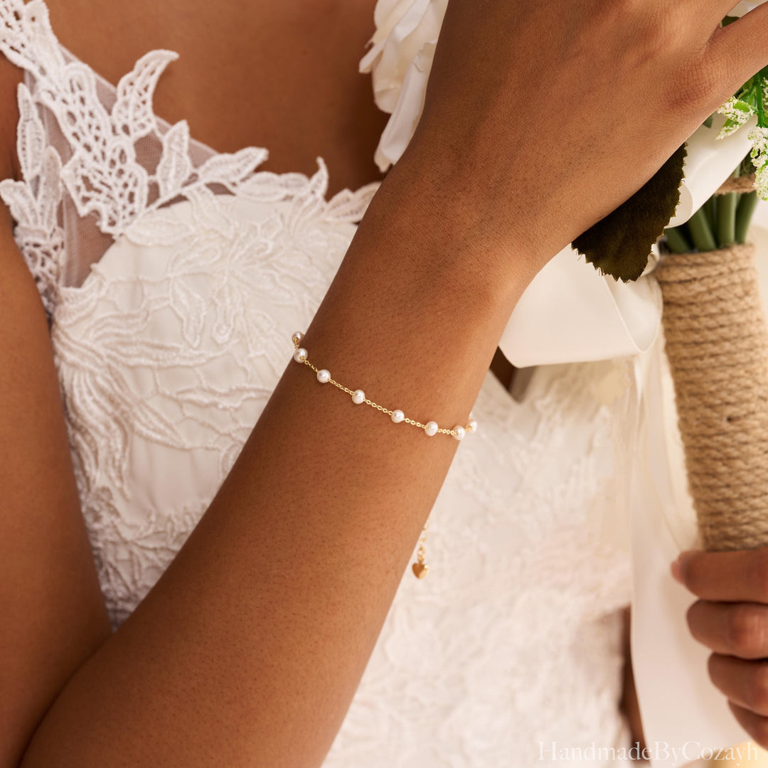 Minimalist Freshwater Pearl Bracelet, Real Pearl Bead Bracelet, Wedding Bride jewelry, Maid of Honour Gift, Bridesmaid Gift, Graduation Gift