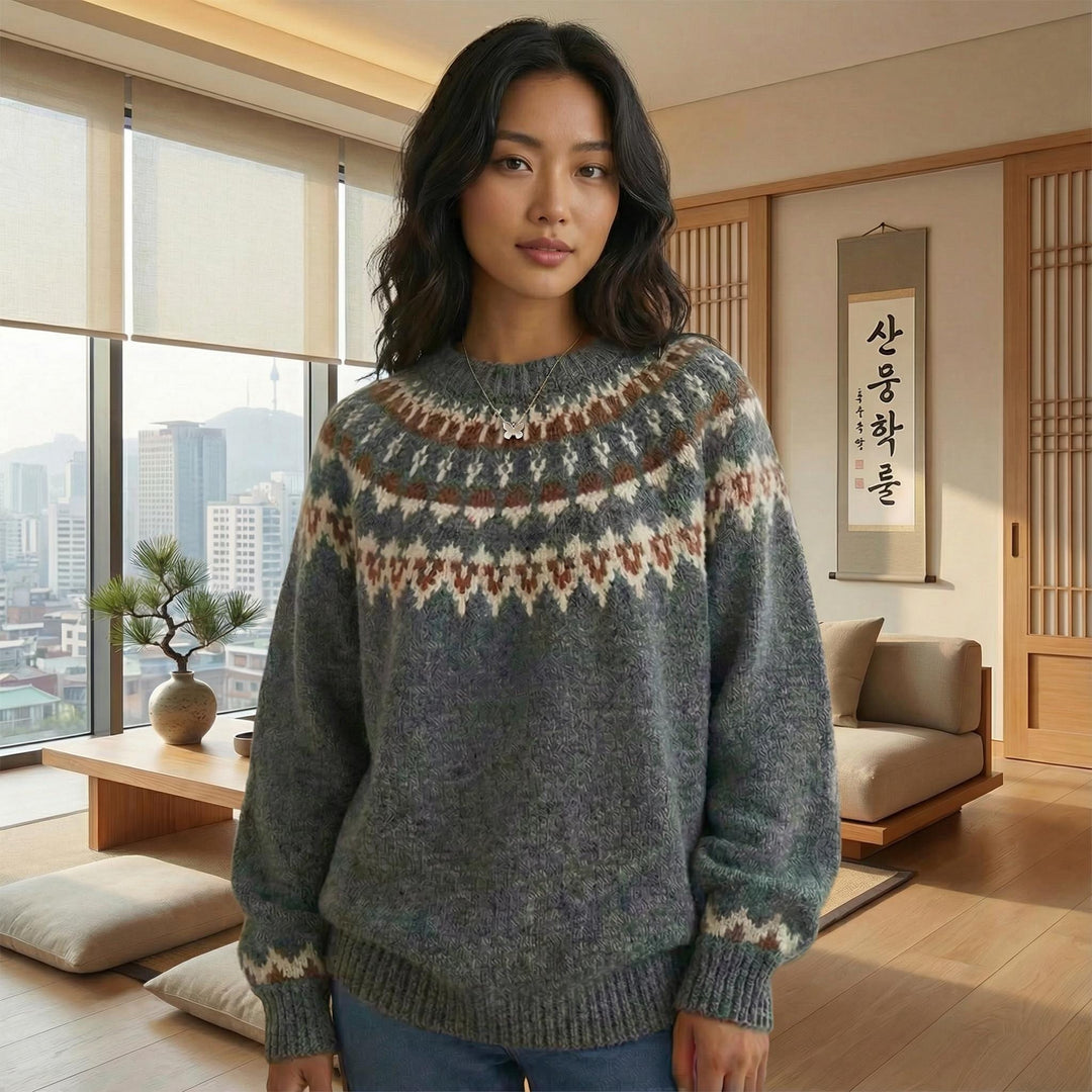 Handcrafted Oversized Nordic Alpaca Wool Sweater – Cozy Two-Tone Knit for Lazy Autumn Days