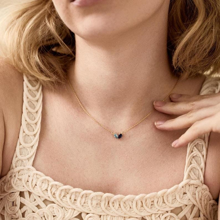 Custom 3 Birthstone Heart Necklace, Personalized Family Birthstone Jewelry, Dainty Gold Heart Pendant, Couple Birthstone, Gift for Mom