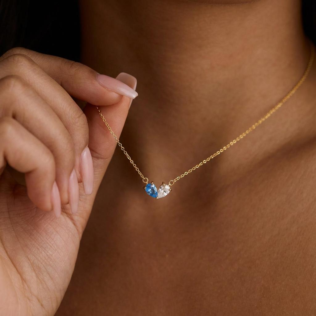 Custom 3 Birthstone Heart Necklace, Personalized Family Birthstone Jewelry, Dainty Gold Heart Pendant, Couple Birthstone, Gift for Mom