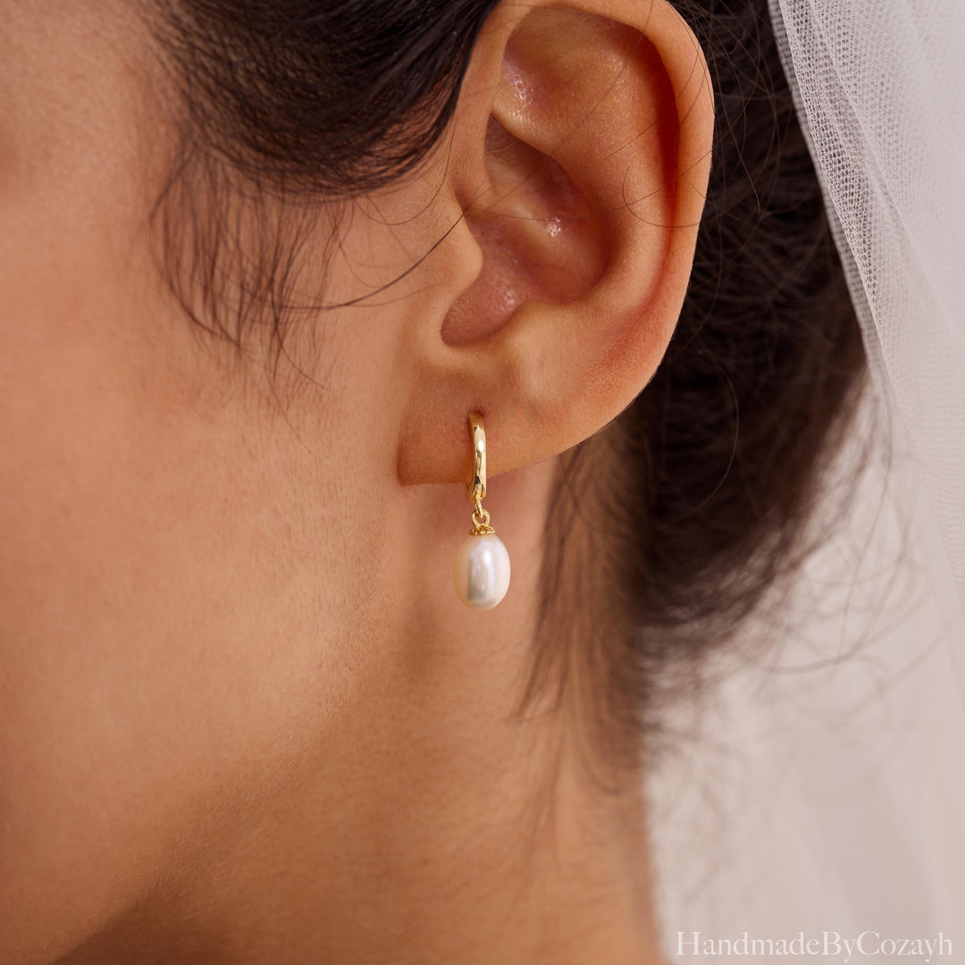 Dainty Freshwater Pearl Earrings, Pearl Drop Earrings, Pearl Hoop Earrings, Gold Huggie Earrings, Bridesmaid Jewelry, Mother's Gift for Her