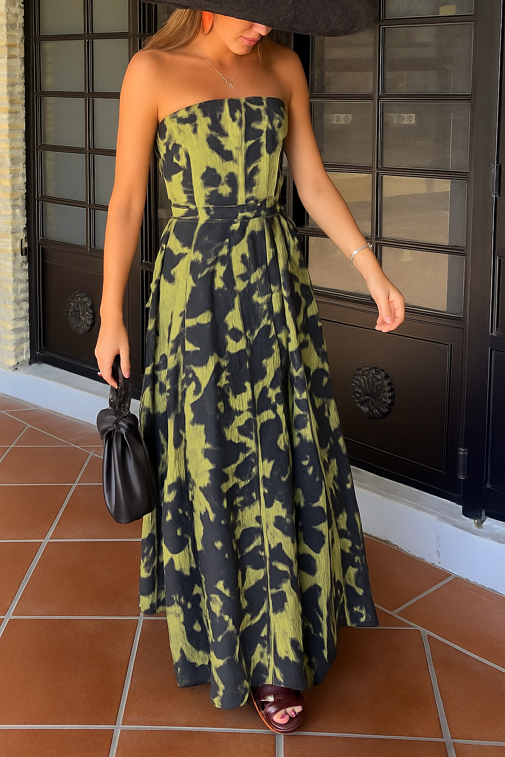 Elara Linen Blend Floral Print Princess Line Design Detachable Sleeves Maxi Dress